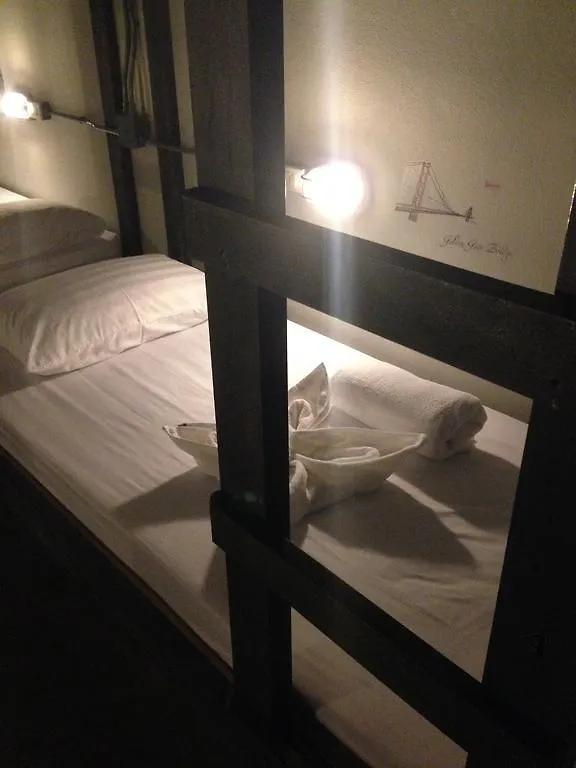 K2 Backpacker Hostel Khao Lak