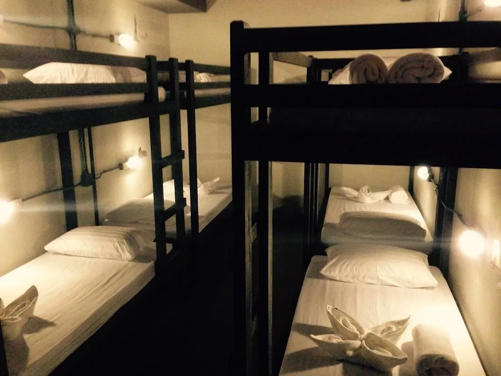 K2 Backpacker Hostel Khao Lak 0*,