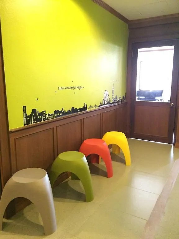 K2 Backpacker Hostel Khao Lak